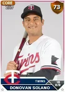 Donovan Solano Card